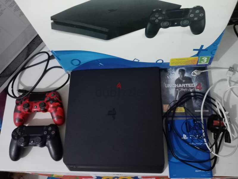 PS4 slim 1TB 4