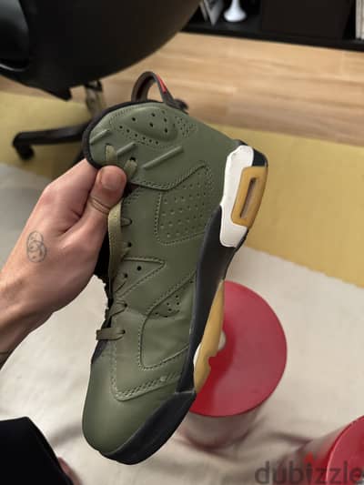 Jordan 6 travis scott edition new condition