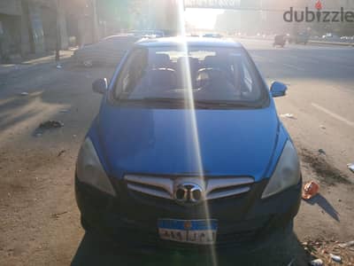 سينوفا إيه 1 2015