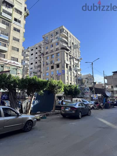 مكتب للإيجار بميدان الطميهي – موقع حيوي على الشارع الرئيسي – 65م