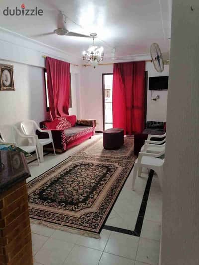 شقه بالفرش  في اسكندرية شاطئ النخيل خطوات قليلة من البحر