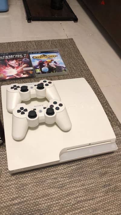 PS3 في حالة ممتازه للبيع