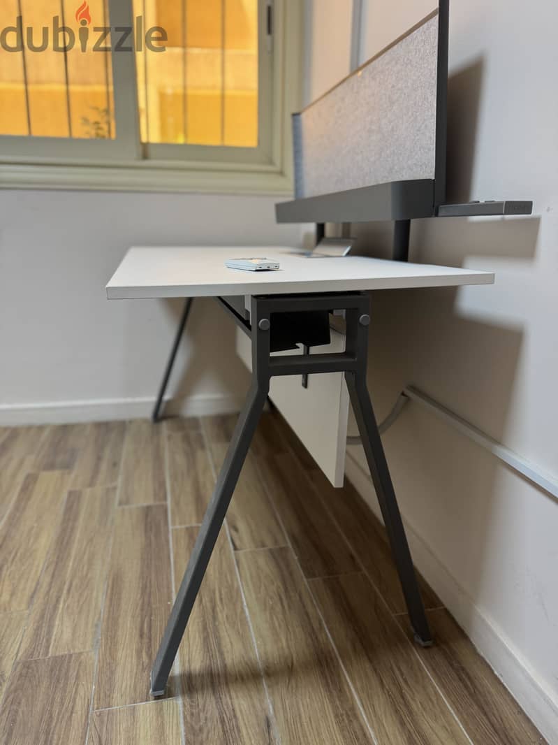 Work station 1