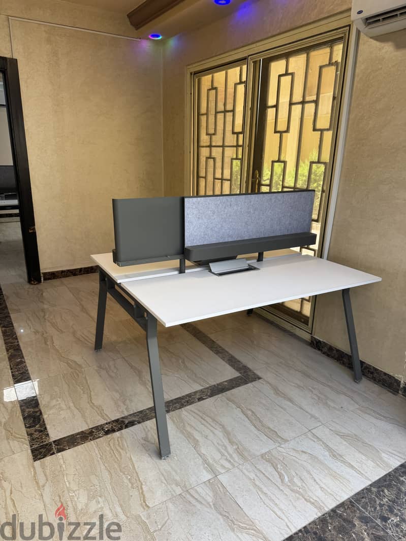 Work station 10