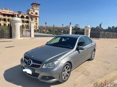 Mercedes-Benz C180 2012