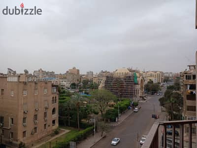 شقه للبيع في مصر الجديده بجوار كنيسه البازليك والحريه مول وخطوات لمترو هوليوبلس 237 م دور سادس متكرر  3 غرفه 3 حمام رسبشن 4 قطع اسانسير