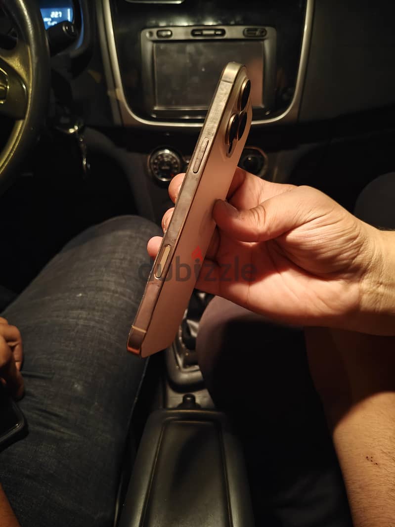 Apple - iPhone 16 Pro Max 6