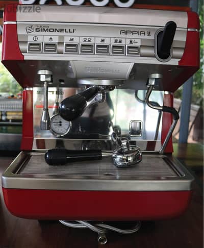 ماكينه إسبريسو إيطالى - nuova simonelli appia life