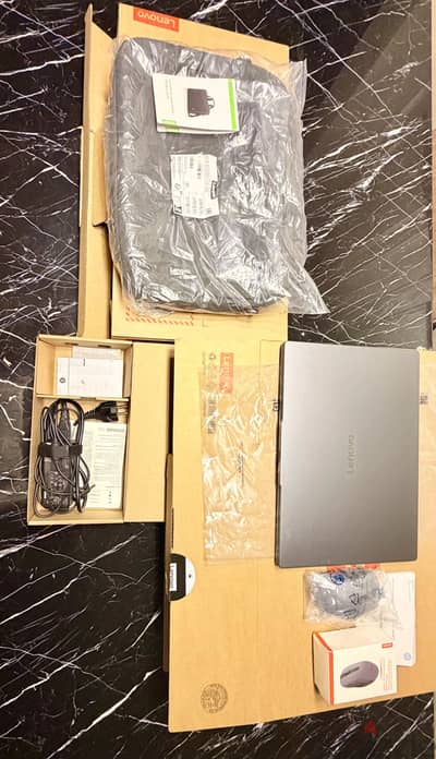 Lenovo IdeaPad Slim 3 15 RH10 معاه كل حاجة استعمال تلات أيام شبه جديد
