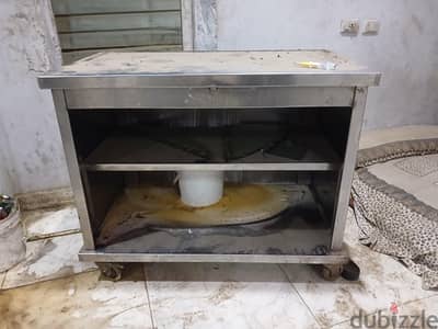 عدة مطعم