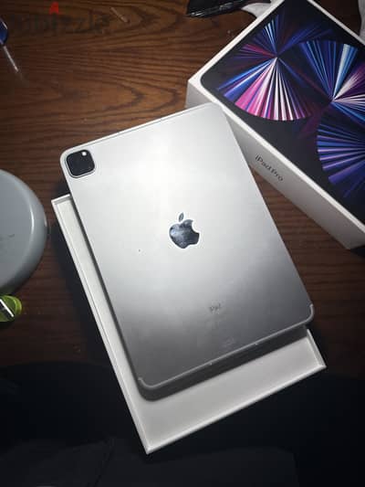Ipad pro m1 256 cellular zeroooo