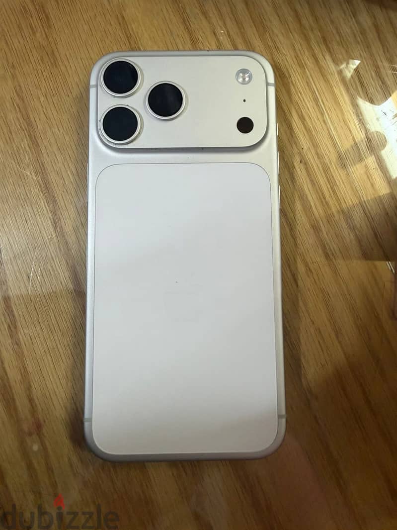iPhone 17 Pro Max 1