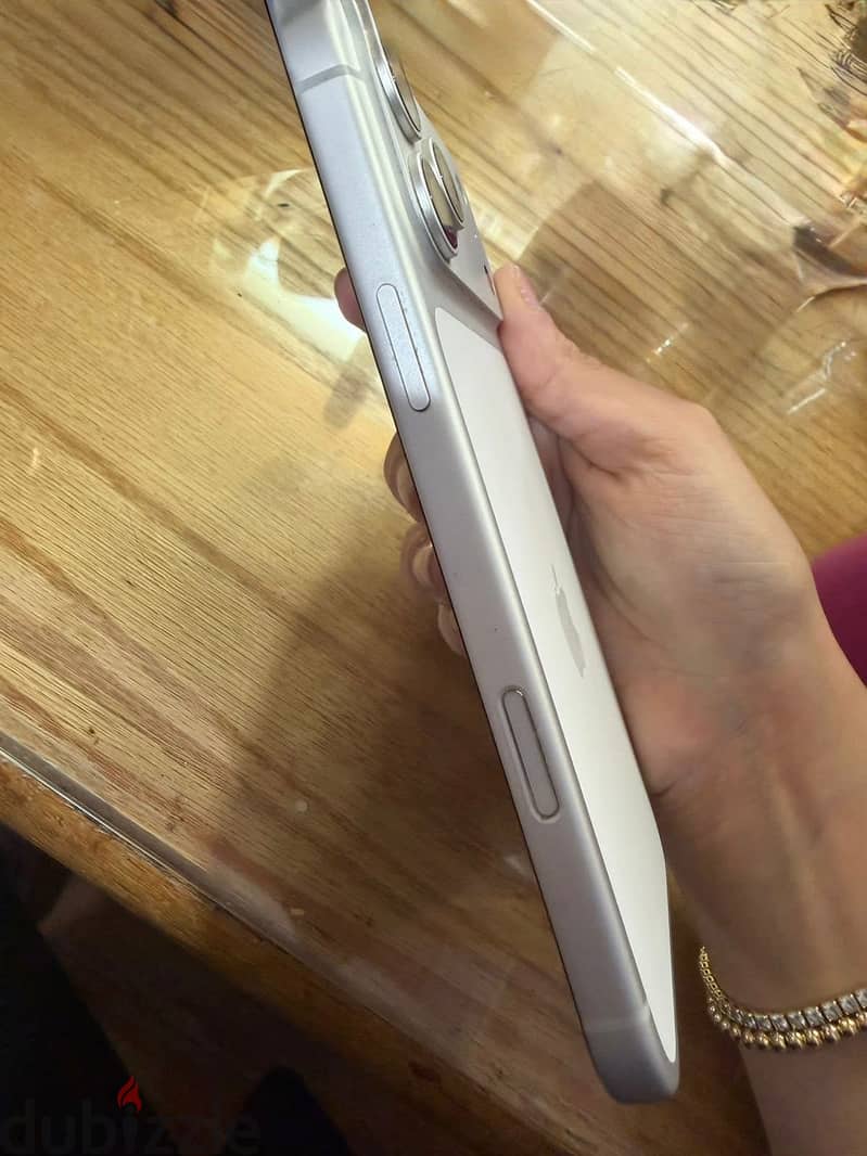 iPhone 17 Pro Max 2