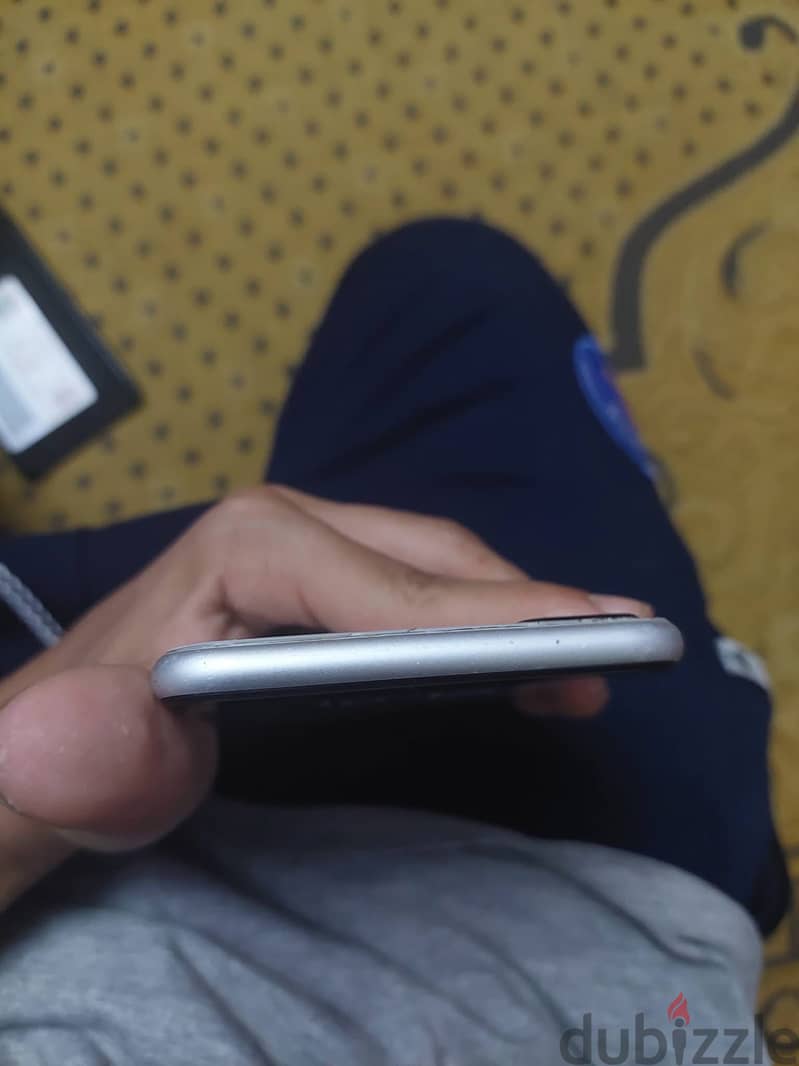 Apple - iPhone 8 Plus 3
