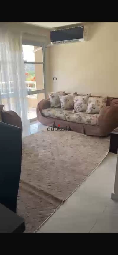 شقه مفروشه فى مدينتى اول سكن مكيفه بالكامل
