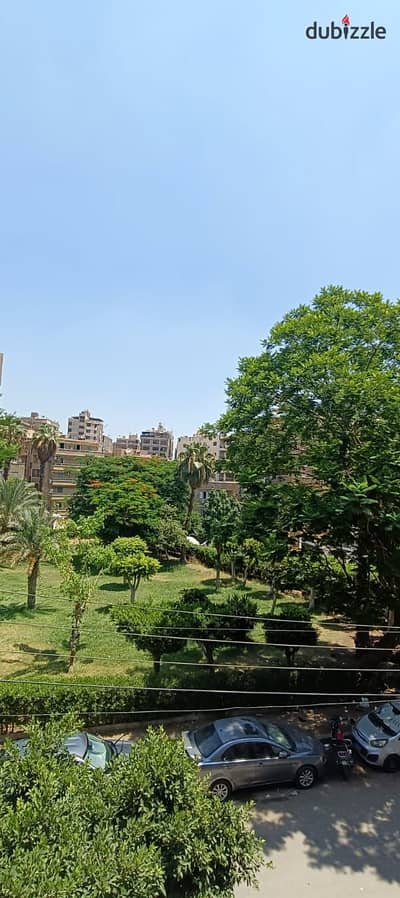 ٤ غرف النوم ٢٥٠ متر شقة للايجار ٣٢٬٠٠٠ جنيه في Ard El Golf, Heliopolis
