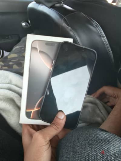 Apple - iPhone 16 Pro Max