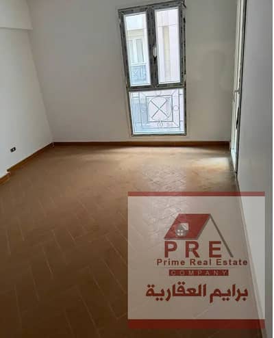 Administrative office for rent in Raml Station, two rooms, advertising space, prime location