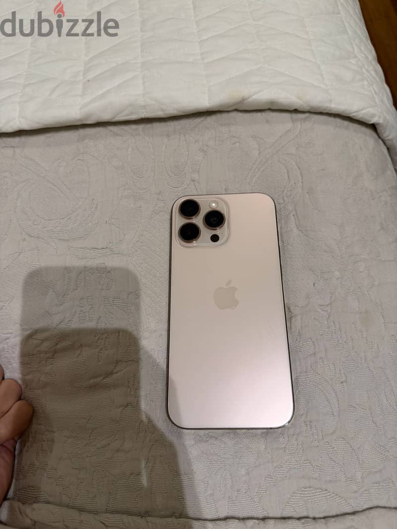 Apple - iPhone 16 Pro Max 1