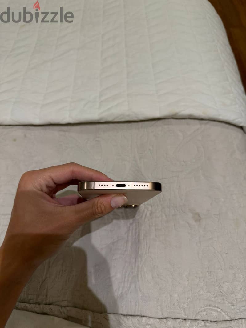Apple - iPhone 16 Pro Max 2