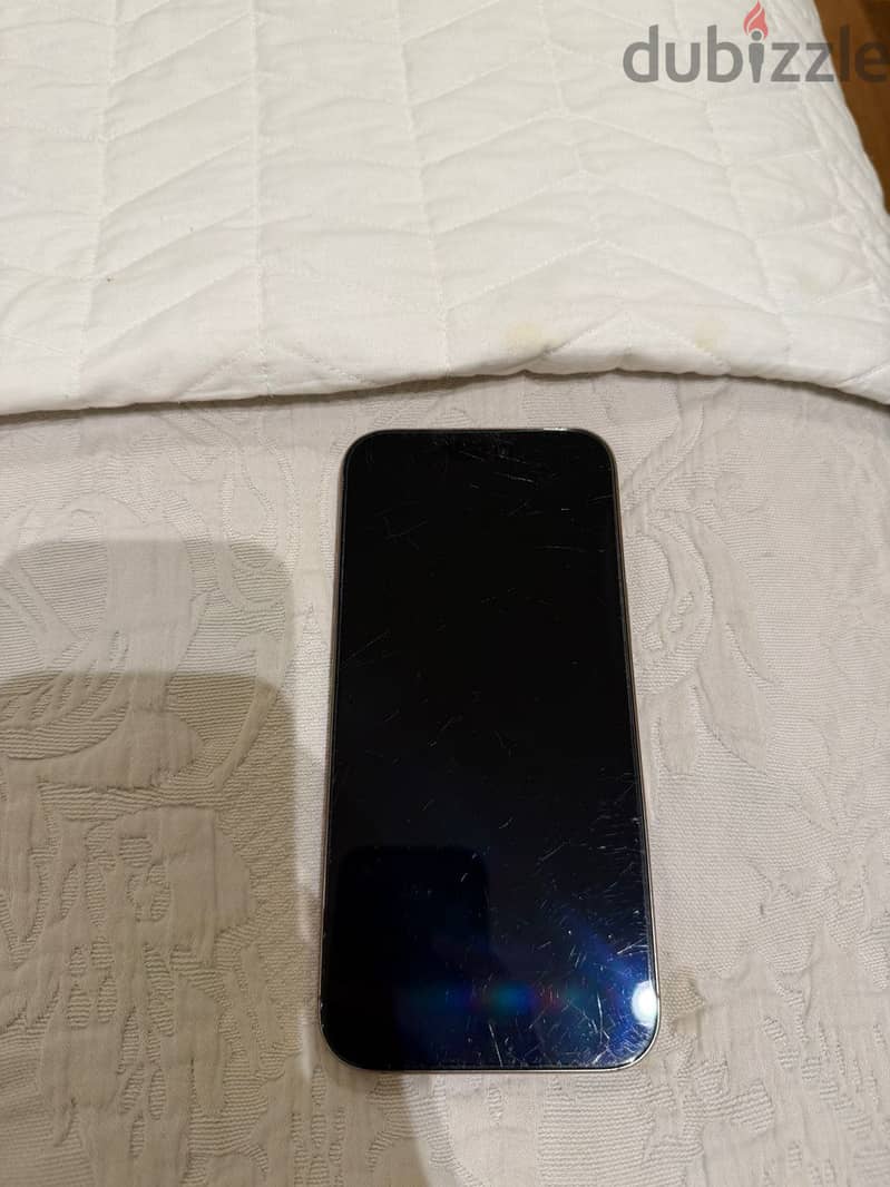 Apple - iPhone 16 Pro Max 3