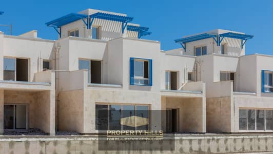شاليه لقطه فوري متشطب بالكامل للبيع في رأس الحكمة بجوار سي شور هايد بارك ومدن الامارتية