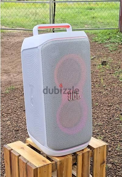 JBL party box 120 like new