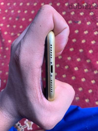 Apple - iPhone 11