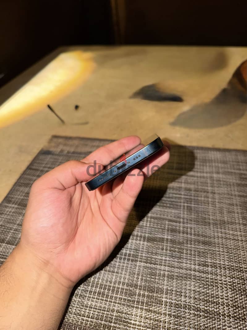 Apple - iPhone 13 4