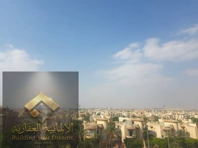 للبيع شقه في التجمع الخامس المستثمرين 2 الجنوبية  بجوار محور الجزيره وشارع جمال عبد الناصر خمس دقائق من الجامعه الامريكيه 10 دقائق من الجامعه الالمانيه
