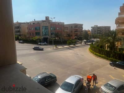 شقة ليس لها مثيل في البنفسج فيلات  متشطبة الشقة كلها واجهه علي جنينة  بحري صريح