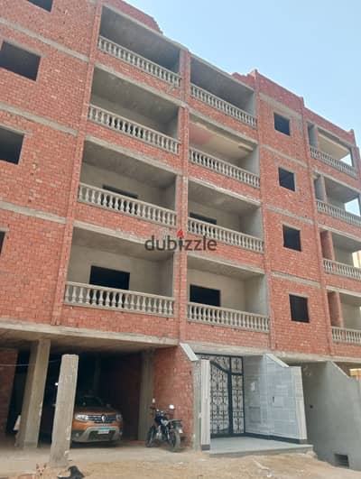 شقه خلفى جانبى طوب احمر 135 متر