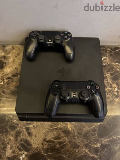 PlayStation 4 500g version 13.52 مع دراعين اصلي