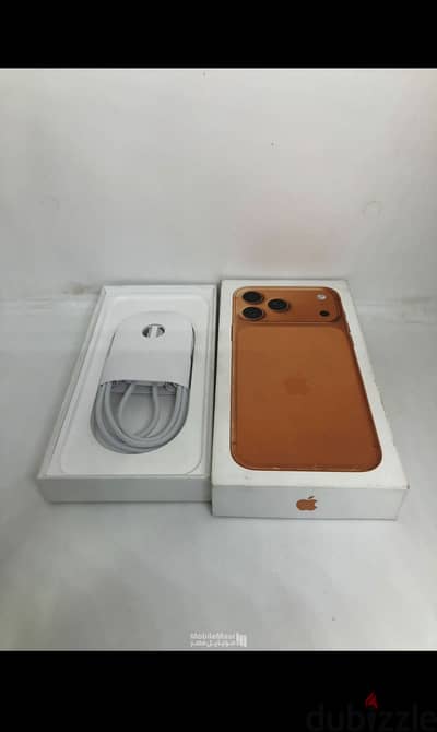 آبل - آيفون 17 برو ماكس