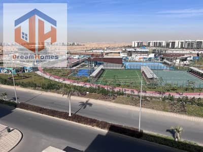 شقة لقطة للبيع بمدينتى 200 متر فيو نادى بريفادو بحرى