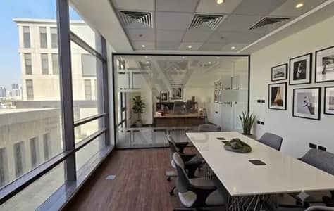 Office space for rent in District 5, fully finished to an ultra-super-lux standard, at the lowest price in the market.