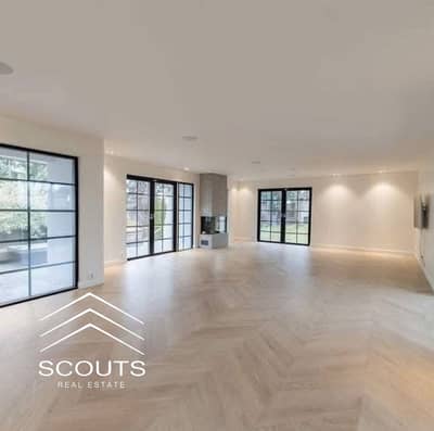 Villa for sale, 194 sq m, finished, immediate delivery in Taj City, First Settlement, directly on the Suez Road and 90th Street, minutes from Heliopol
