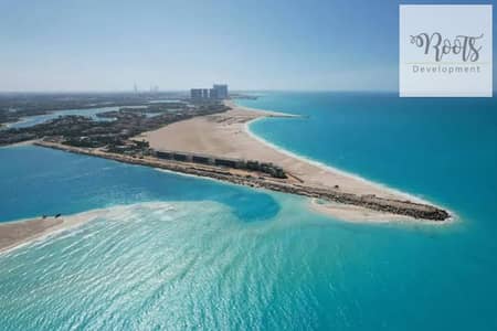 للبيع فيلا صف أول على البحيرة ،متشطبه ، الاستلام فوري ، في مارينا 5، الساحل الشمالي For Sale Villa , Finished , Ready to move,in Marina 5, North Coast