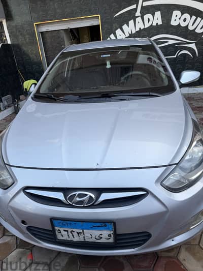 Hyundai Accent 2015