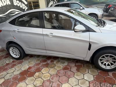 Hyundai Accent 2015 - هيونداي اكسنت