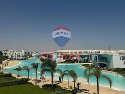 Special Opportunity- Fully furnished-Ready to move