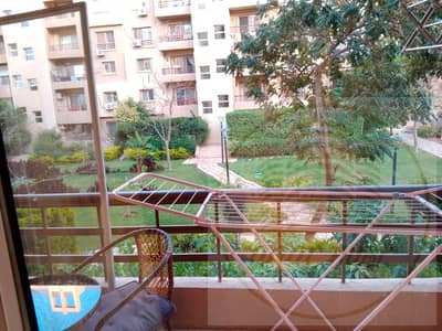 Apartment for Sale in Madinaty – B6  Area: 143 m²  Fully Finished with Super Lux Finishes  Wide Garden View