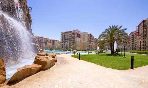 للبيع شالية بالتشطيب - امام مارينا 5 وابراج العالمين - مقدم 30% استلام فوري - شالية ناصية