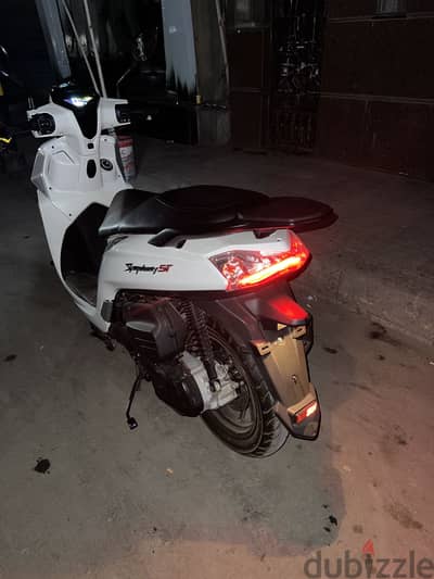 Sym new st only1500km