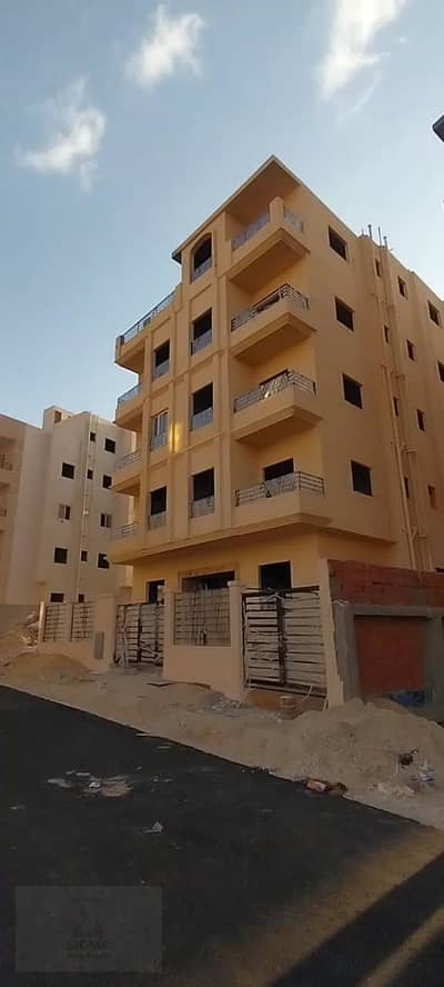 Ground Floor Apartment with Garden 145 sqm for Sale New Narges Near GUC Close Delivery