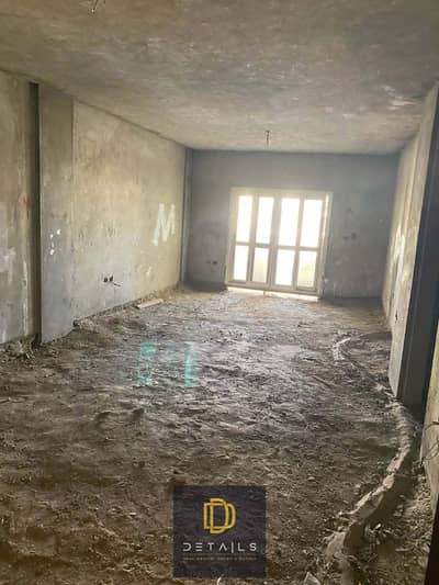 شقة للبيع 145 متر 2 غرفة 2 حمام بحري بجنب مول السلام والخدمات ونادي الخمائل الدور الاول نص تشطيب باقل سعر في الخمائل كلها