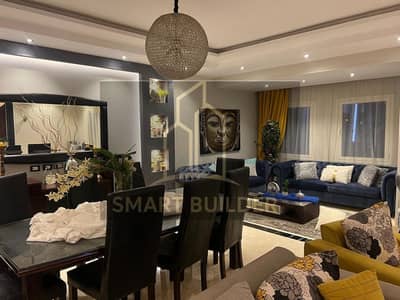 Apartment for sale in the finest Al Nakheel Compound, First Settlement, next to Gate 5, area 280m, ultra-super lux finishing, repeated floor, with elevator, includes all services and facilities, eastern and maritime. Apartment for sale in the finest Al Nakheel Compound, First Settlement, next to Gate 5, area 280m, ultra-super lux finishing, repeated floor, with elevator, includes all services and facilities, eastern and maritime.