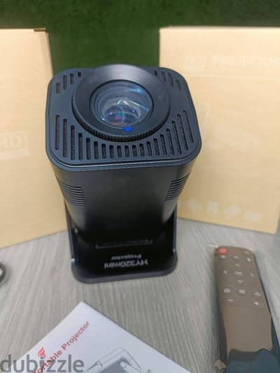 Hy320 projector