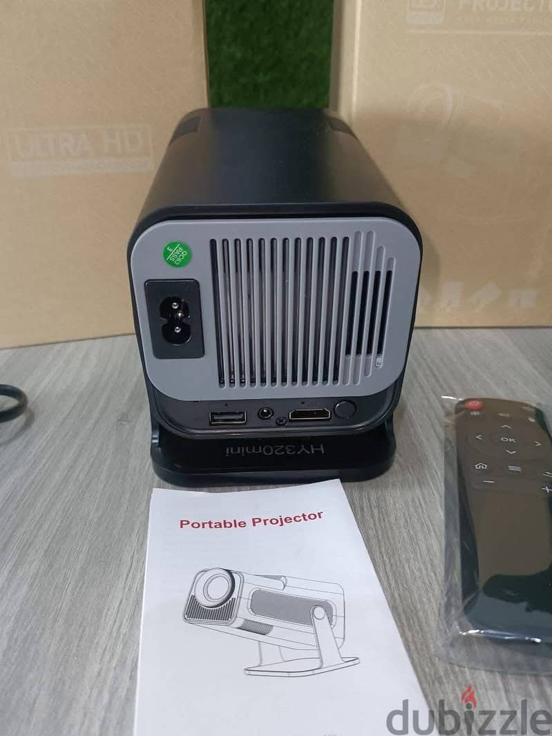 Hy320 projector 1