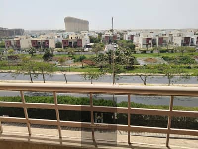 Lowest price 3 rooms available with a premium view of the canal and villas